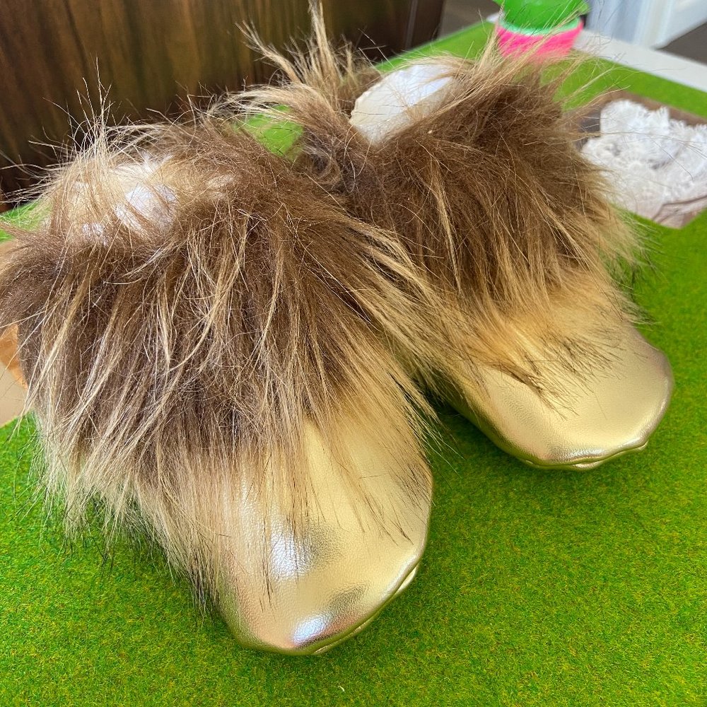 The Land of Nod Baby Booties in Golden Color - brand NEW - 6-12 months